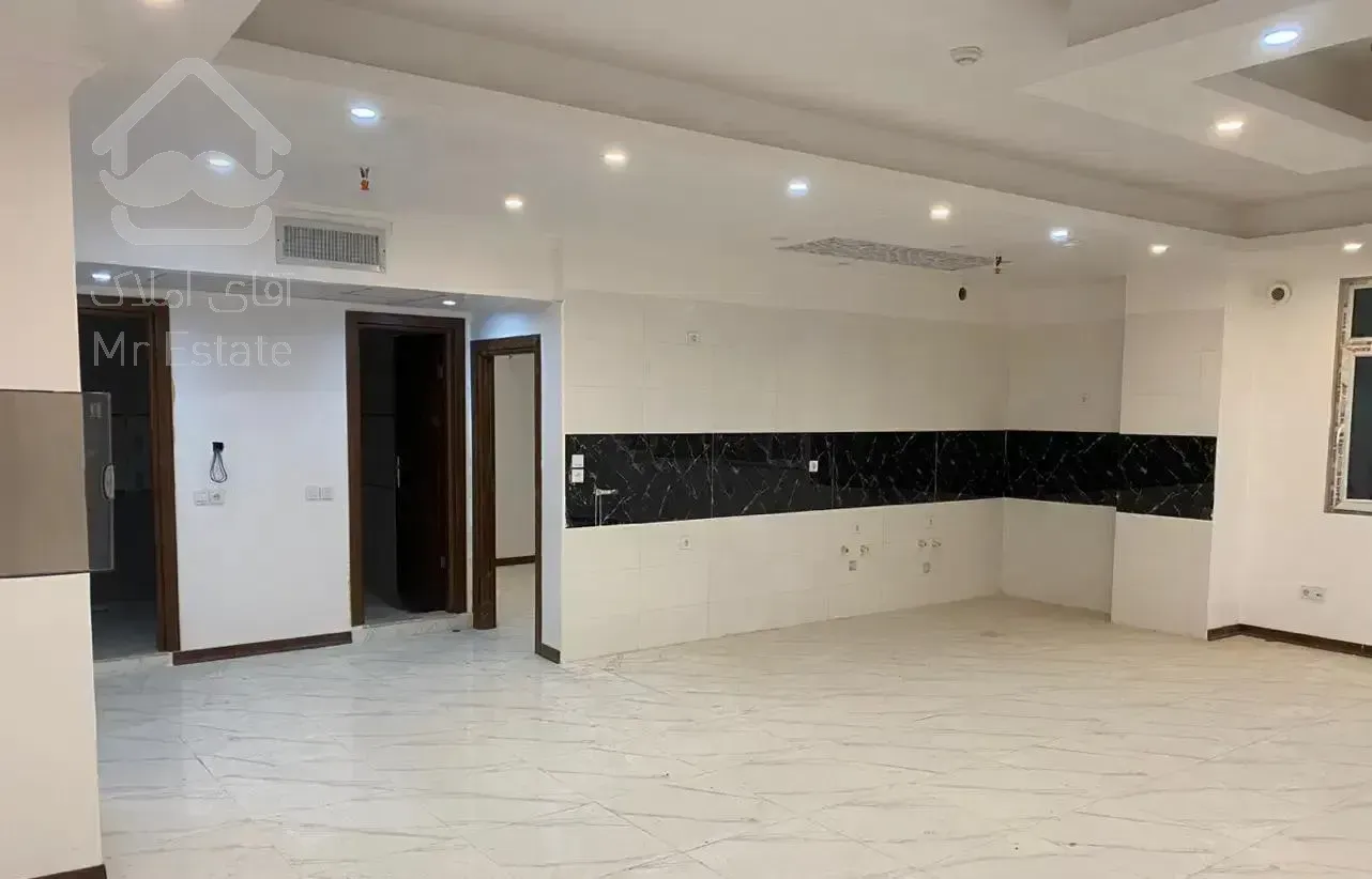 فروش/۱۱۵ متر / شرقی ها / جنوبی/ واوان