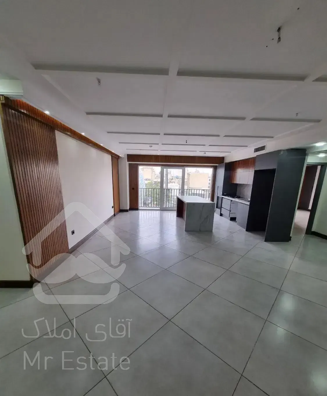 ۱۳۵ متر نوساز / دو پارکینگ