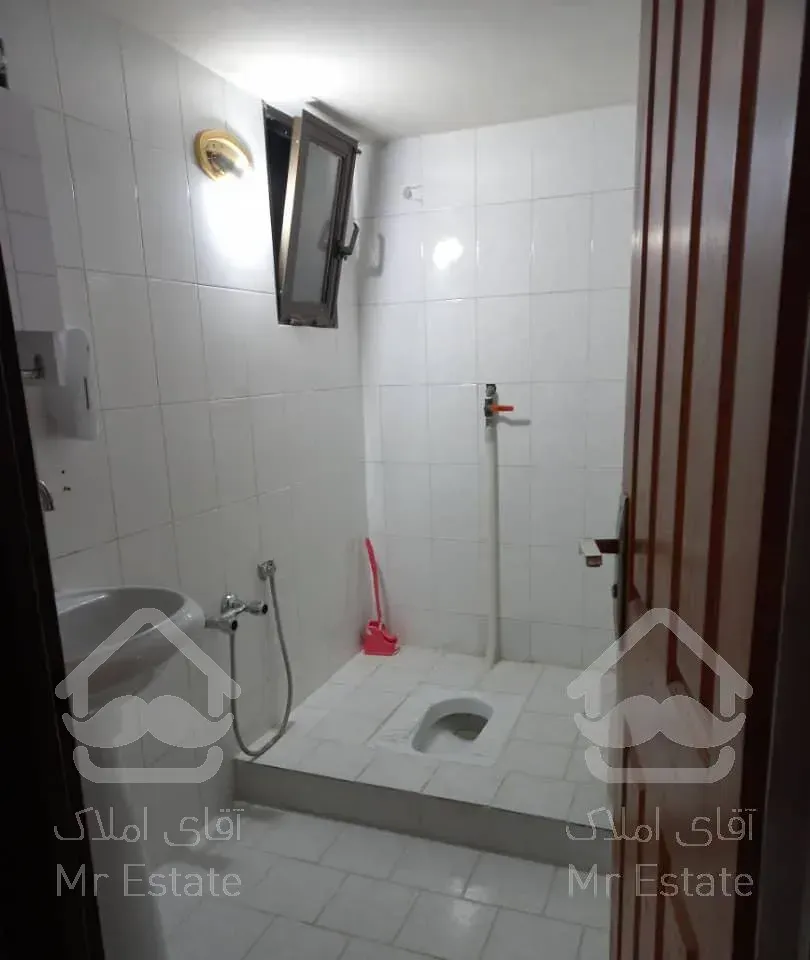 اپارتمان ۱۳۰ متری ملک شهر