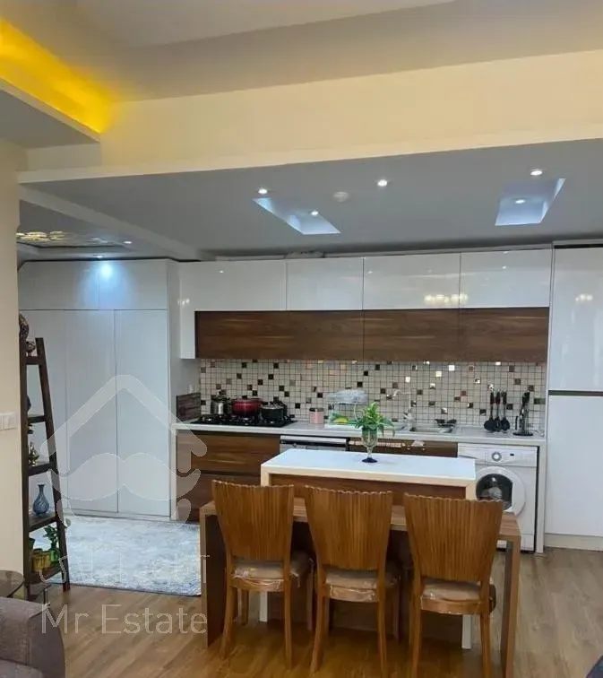 93 متر 2 خواب / فول امکانات / کوثر ( نمازی )