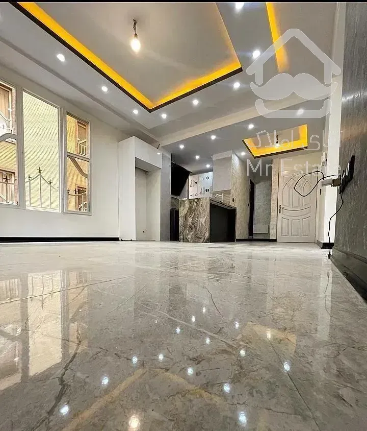 غرق نور / ۱۳۵ متر / سه خوابه / خوش نقشه