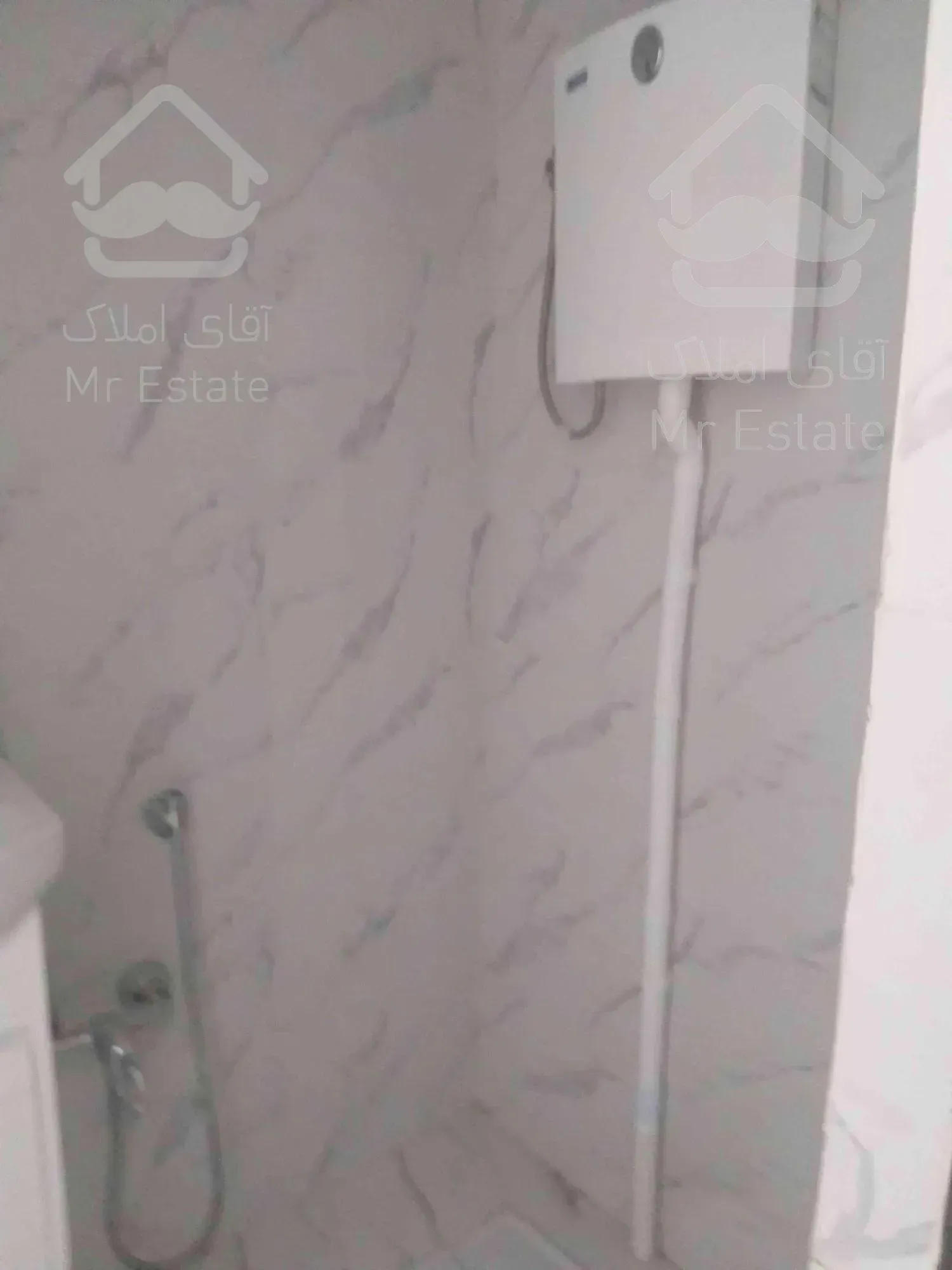 ۶۱متر.نور و نقشه. لوکیشن فول پونک