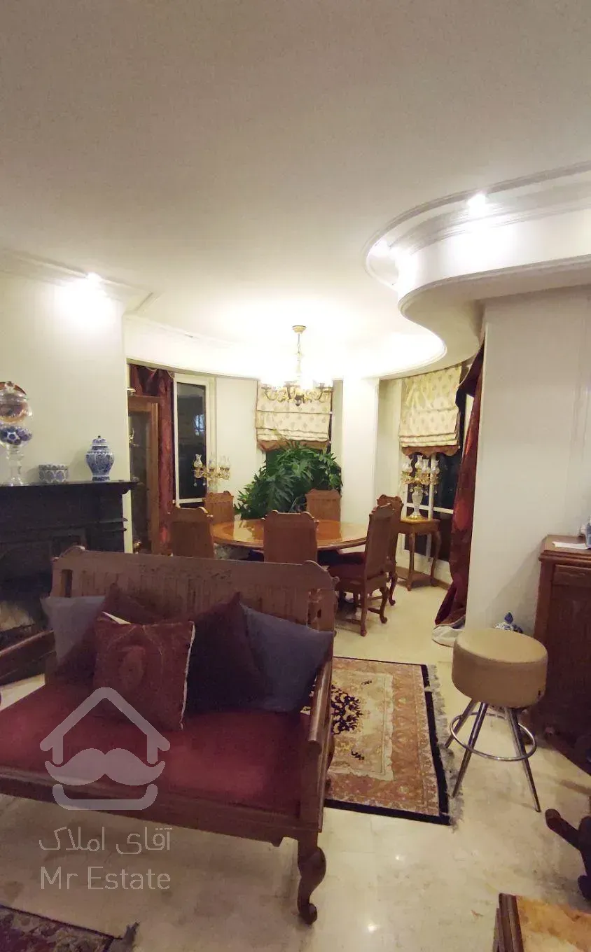 ۱۸۰ متر/۳ خواب/۲پارکینگ/جماران