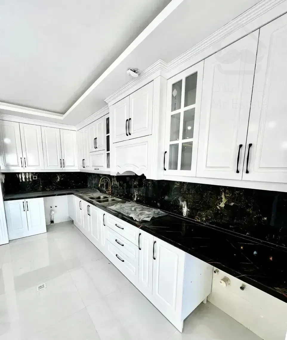 اوایل امامت + چند قدمی پارک + بدون مالک