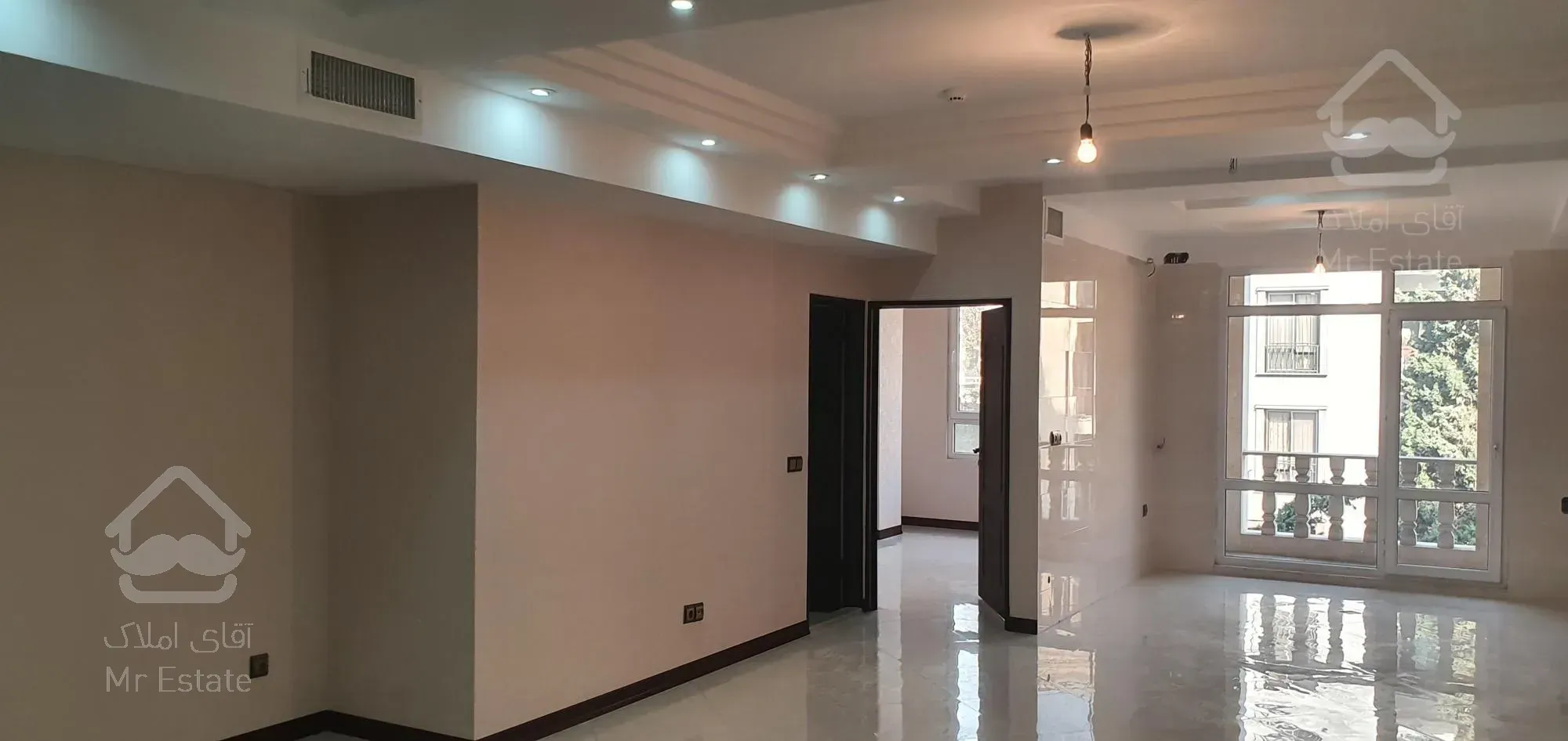 ۸۲متر واحد در خیابان گاندی مجتمع ۲۰ واحدی