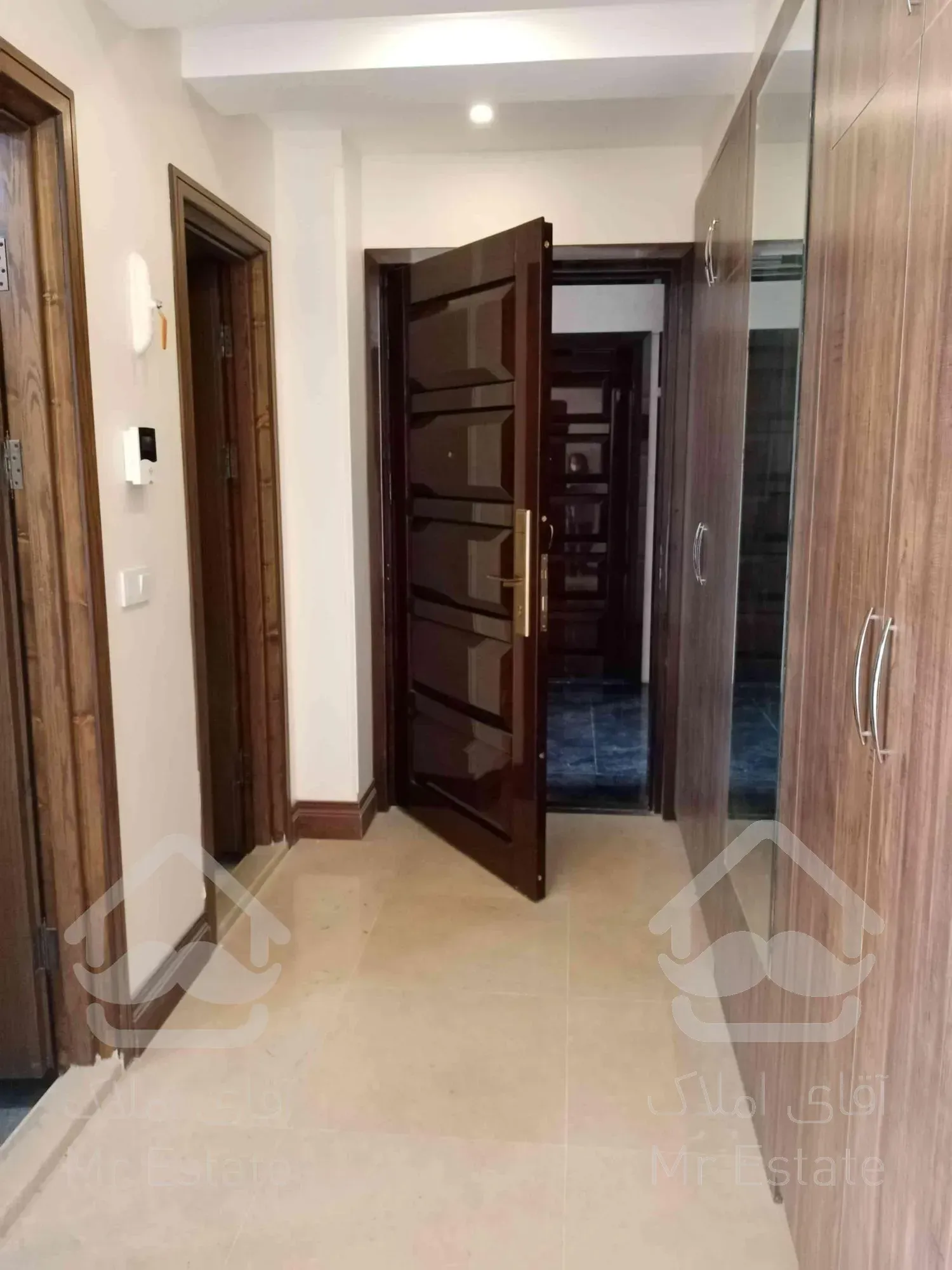 165 متر نیاوران کلید نخورده نور شمال و جنوب