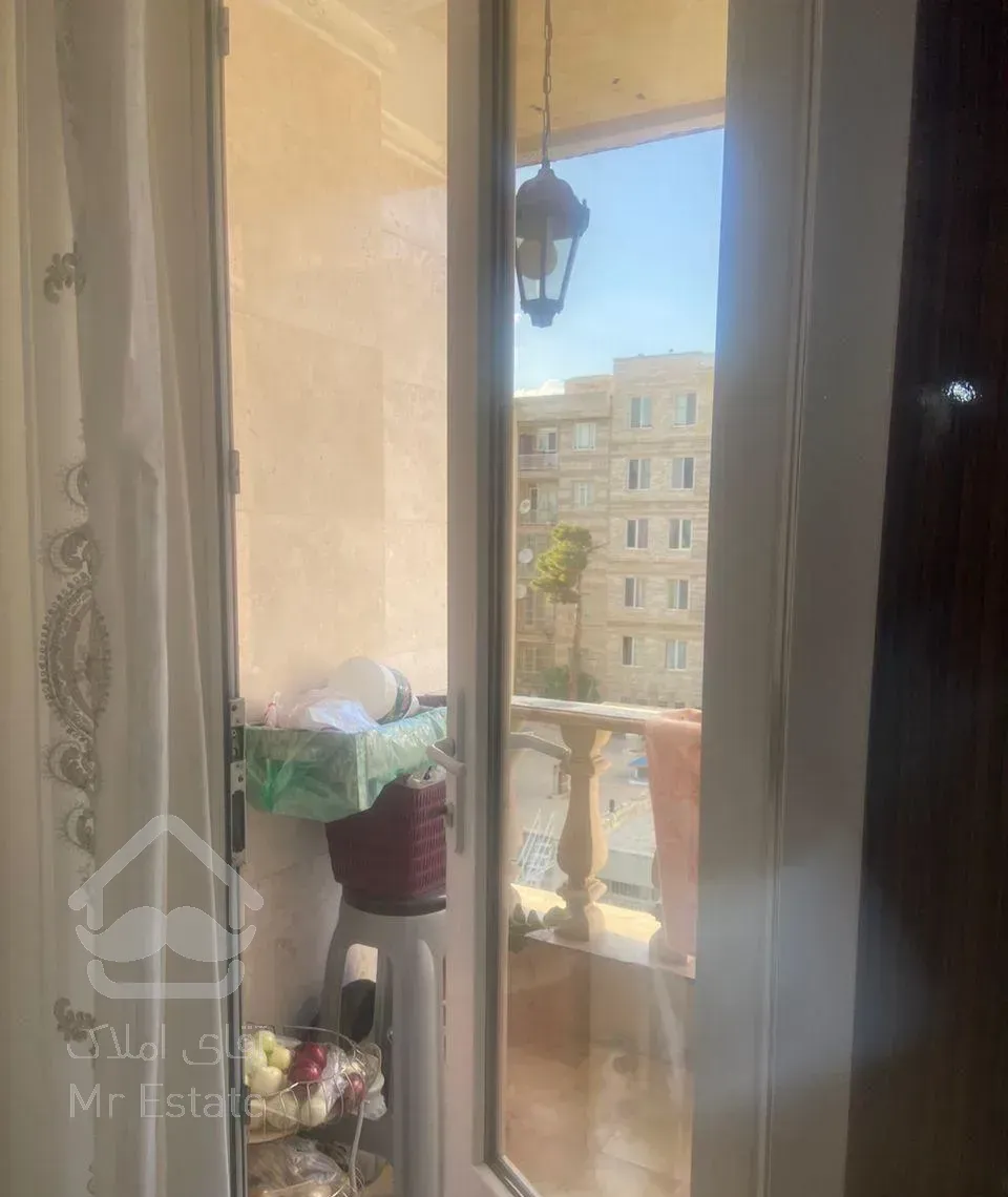 109 متر با 2 بالکن ، نزدیک اصلی ، اخوت طاهری