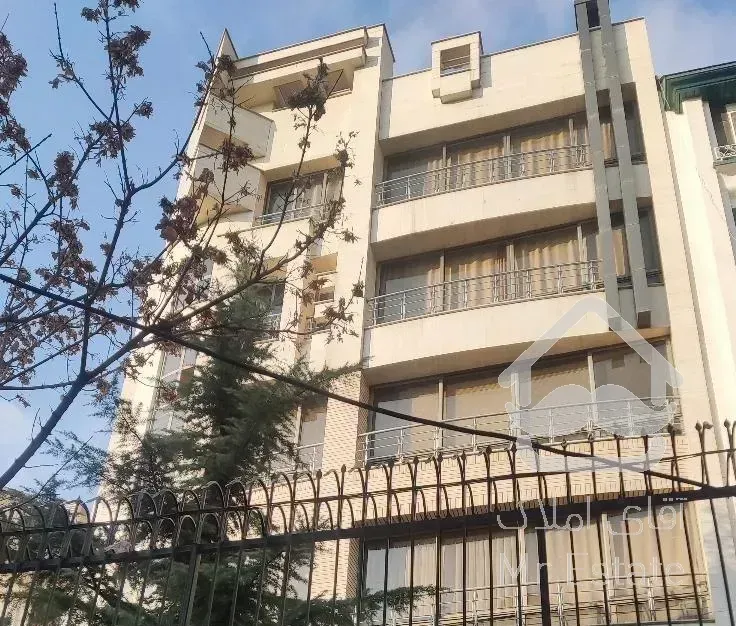 ۲۱۲ متر ۴ خواب خوش نقشه و نور تکواحدی  شریعتی