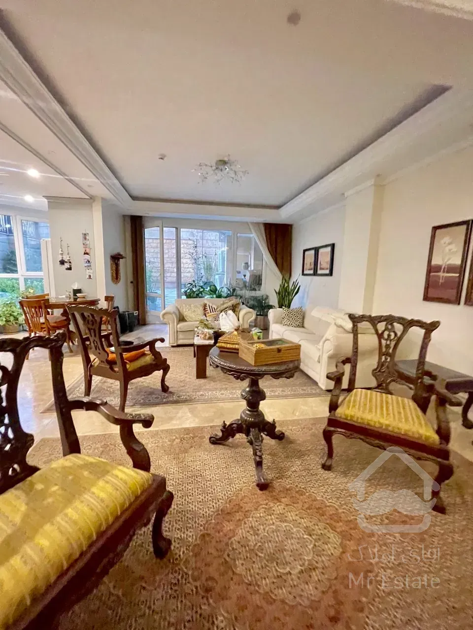 ۳ خواب / ۱۰۰ متر حیاط اختصاصی گاردن/ فول نیاوران