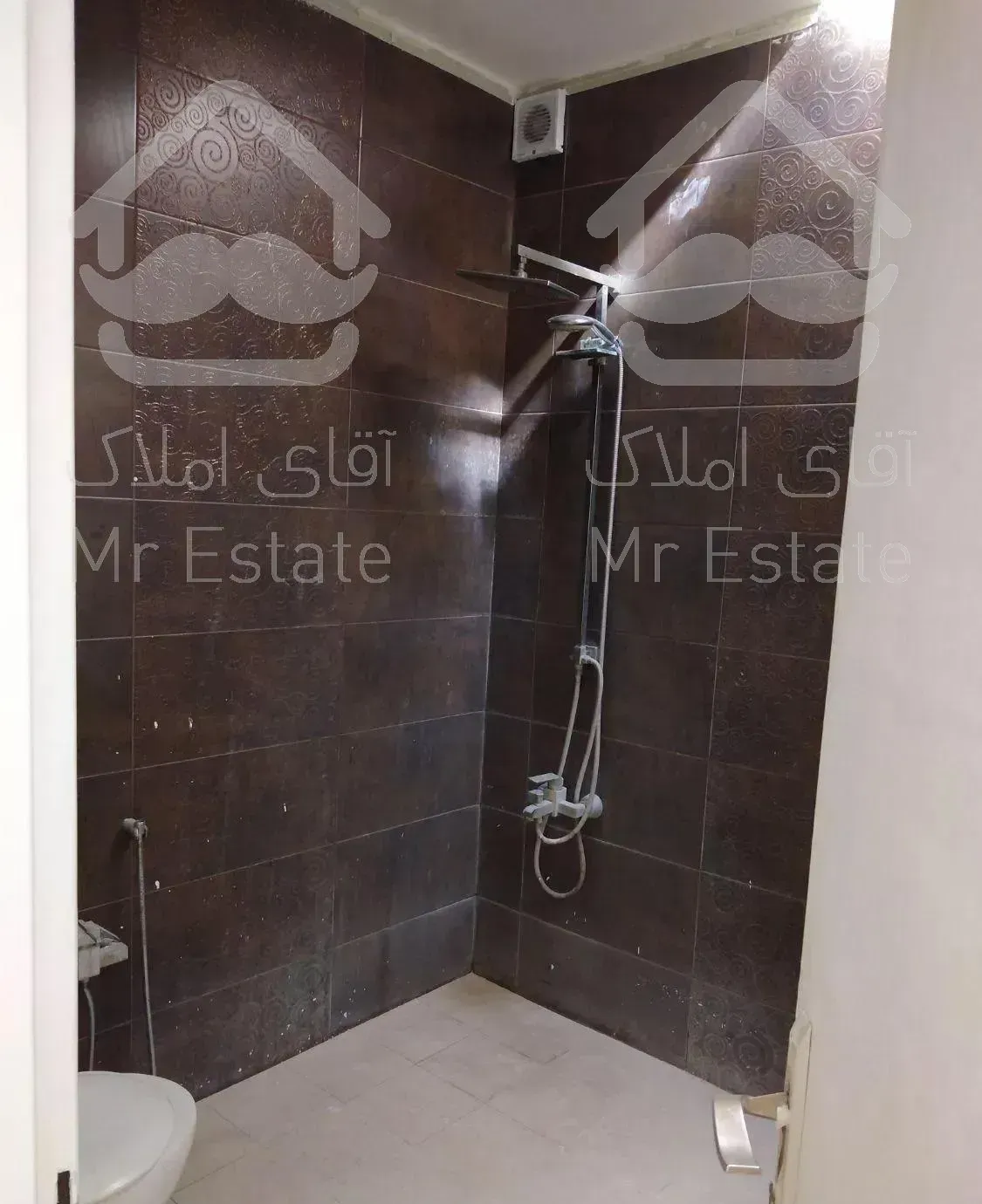 90 متر ازگل نوبهار برج گلزار طبقه سوم