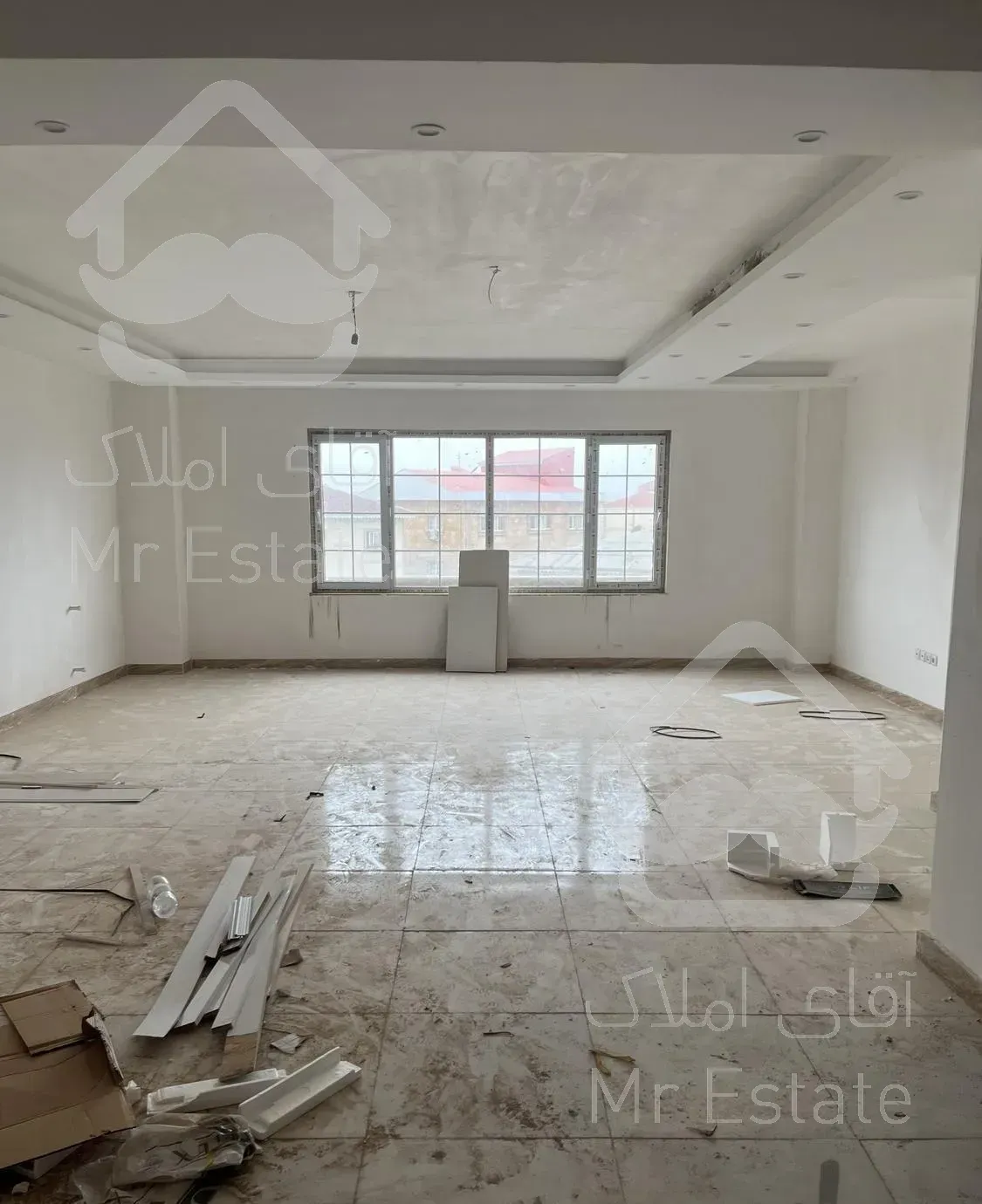 رهن واحد ۱۱۲متری بره خیابان اصلی شهر