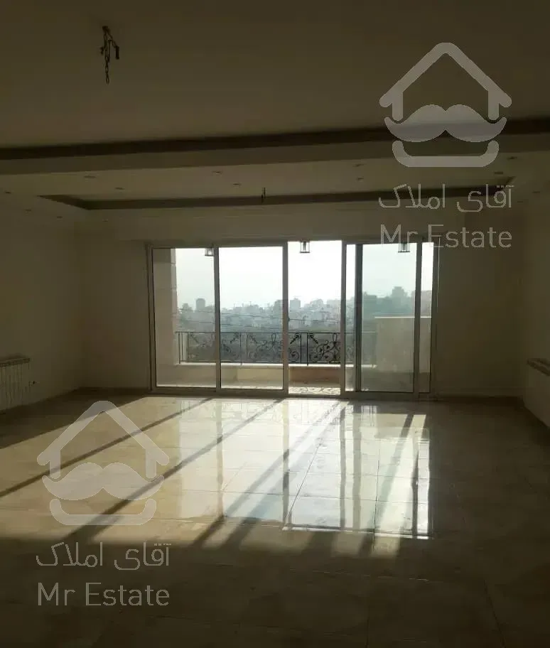 دربند ۱۹۰ متر ۳ خواب فول دید و ویو / تراس