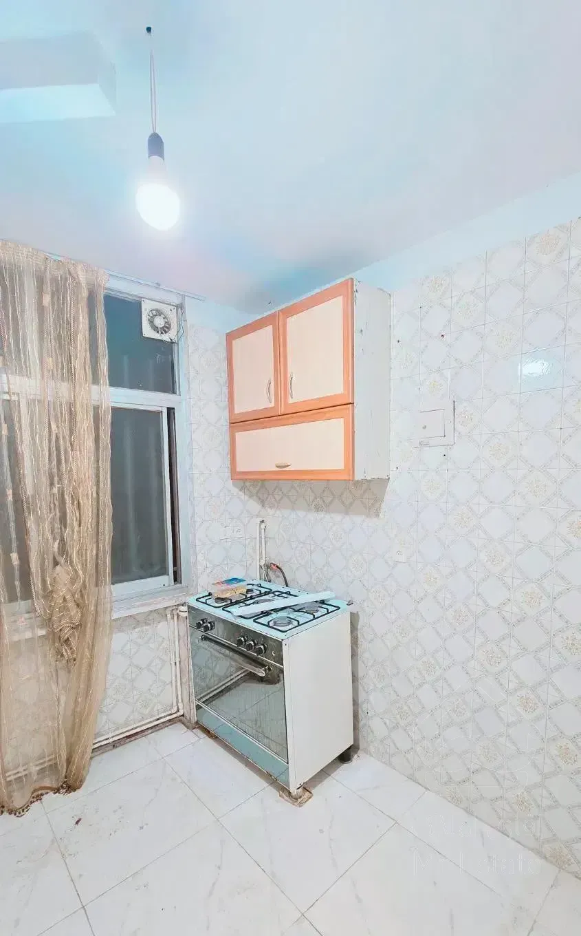 ۸۰ متر ولیعصر دبیرعلایی آماده تخلیه