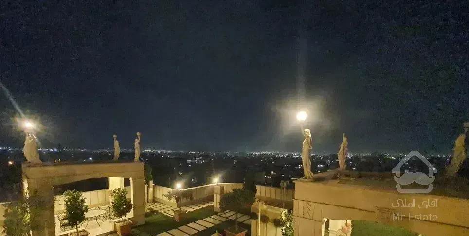 ۱۵۰ متر / ۳ خواب / لابی من / روف گاردن / استخر