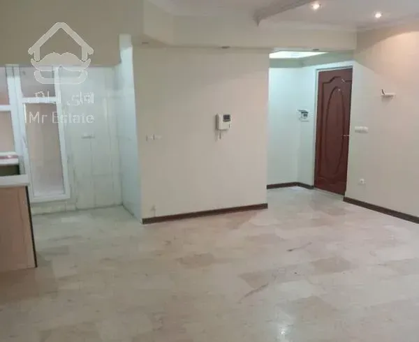 ۷۶متر دوخواب ۶ سال ساخت رو‌به آفتاب پونک