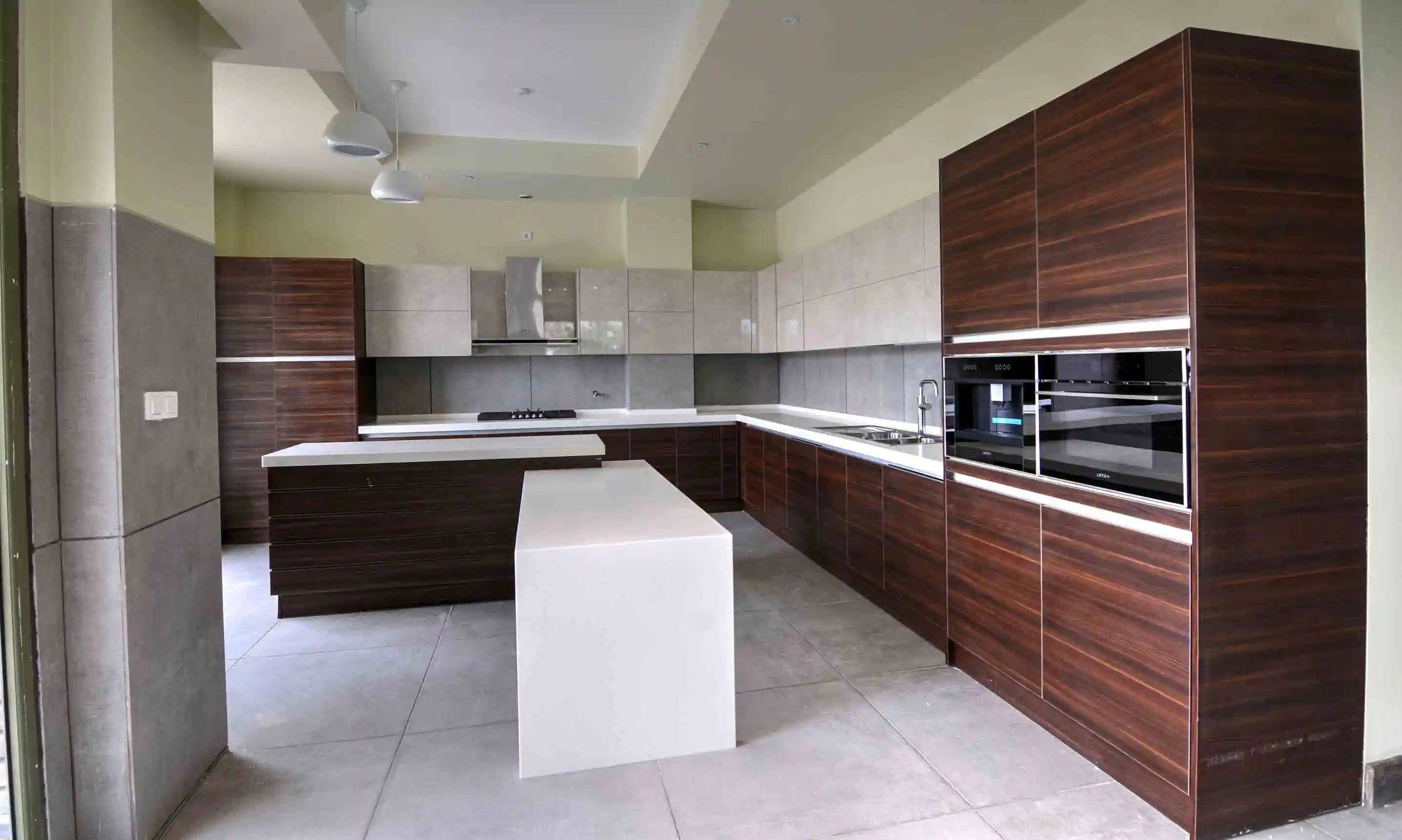 houseImg