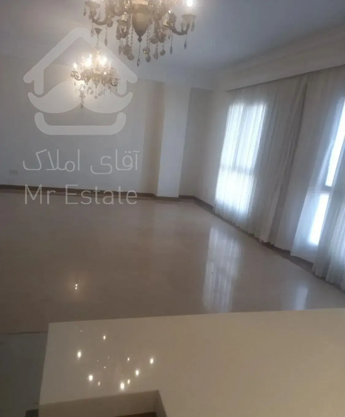 شهرک غرب برج ۱۵۳متر فول امکانات