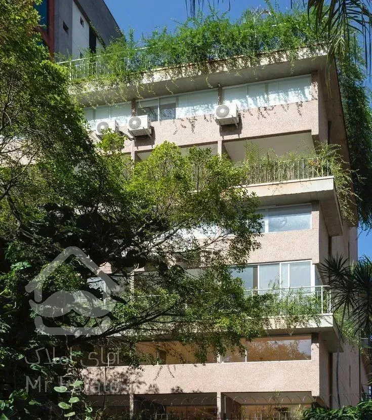 3خواب تک واحدی* آکواریمی میان درختان * کسایی*