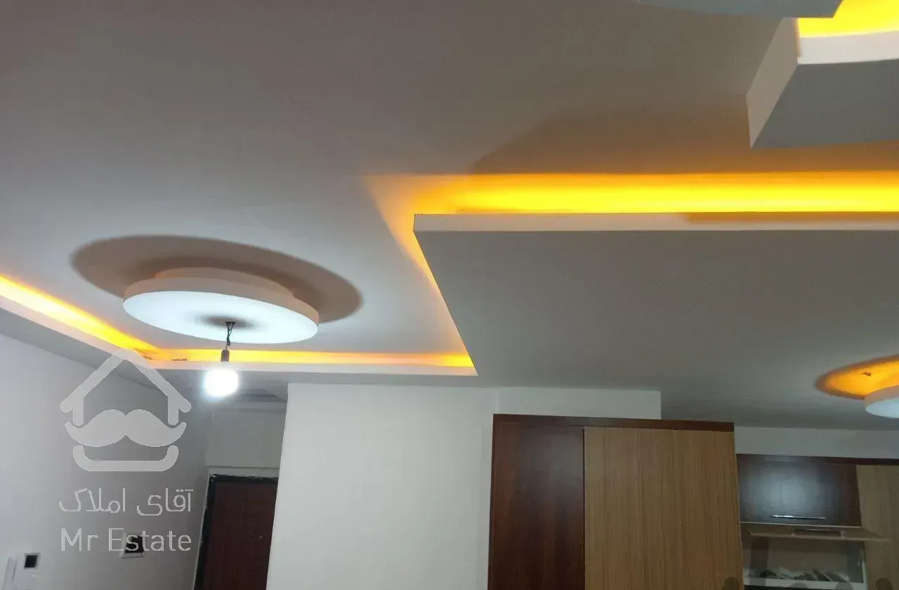 برقکار، برق کش، لوله کشی آب