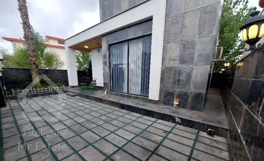 فروش ویلا شهری ۲۳۰ متر زمین ۱۲۰ متر بنا