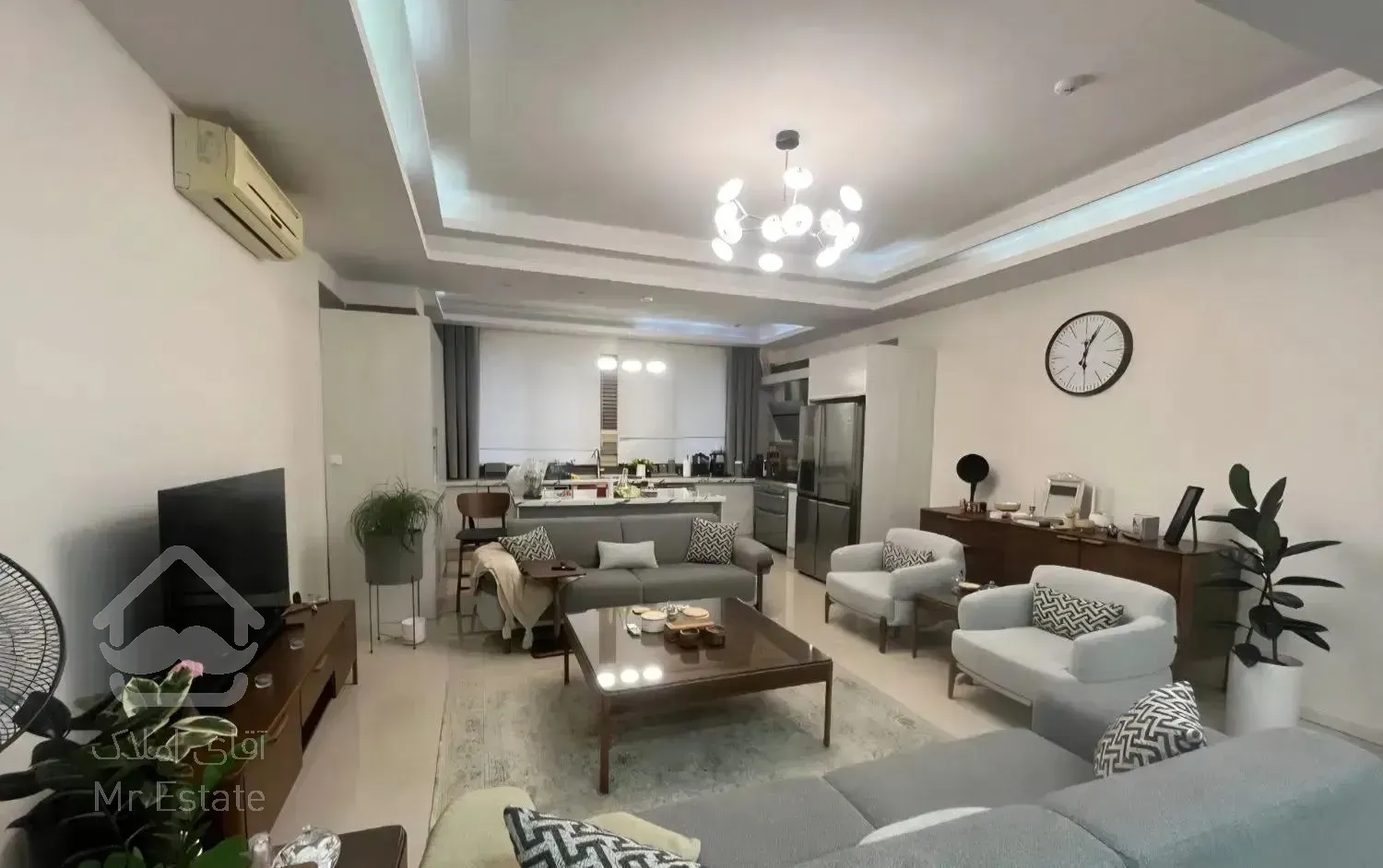 شهرزیبا ۶۷ / متر یک خواب / فول امکانات