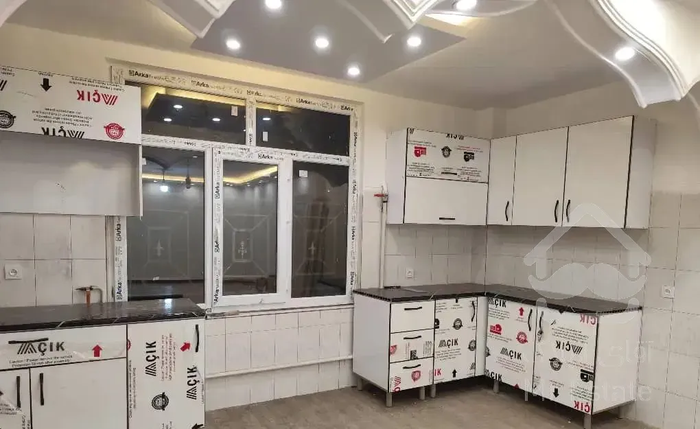 فروش آپارتمان ۶۲ متری ۱ خوابه طبقه ۲ در بازار