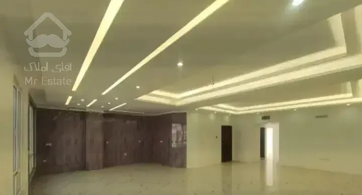 ۱۴۳ متر ۳ خ تک واحدی جنوبی طبقه ۲ نوساز دانشگاه