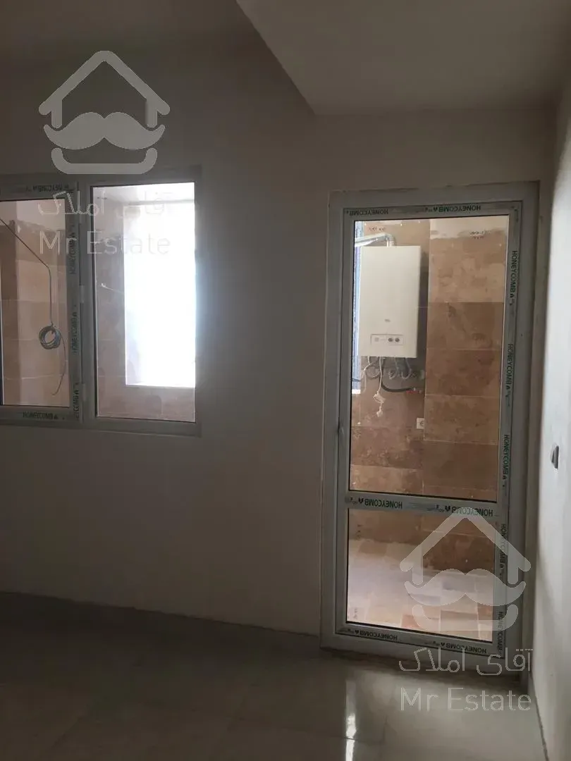 160متر / ۳خواب / فول امکانات کلید نخورده