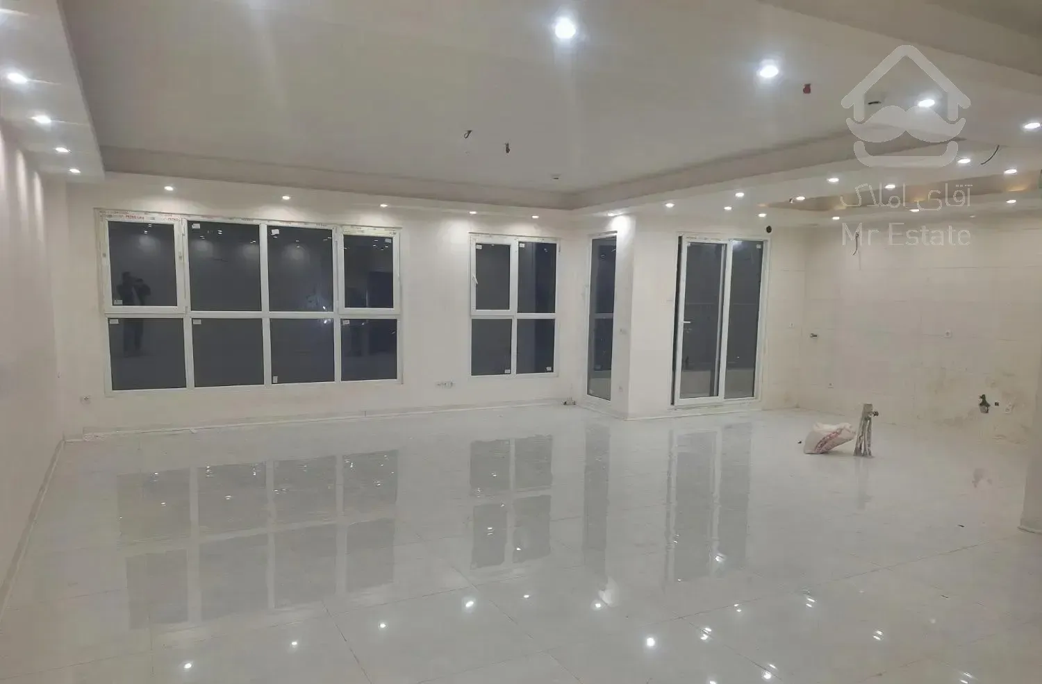 فروش اپارتمان ۱۴۰ متری نوساز در حمزکلا