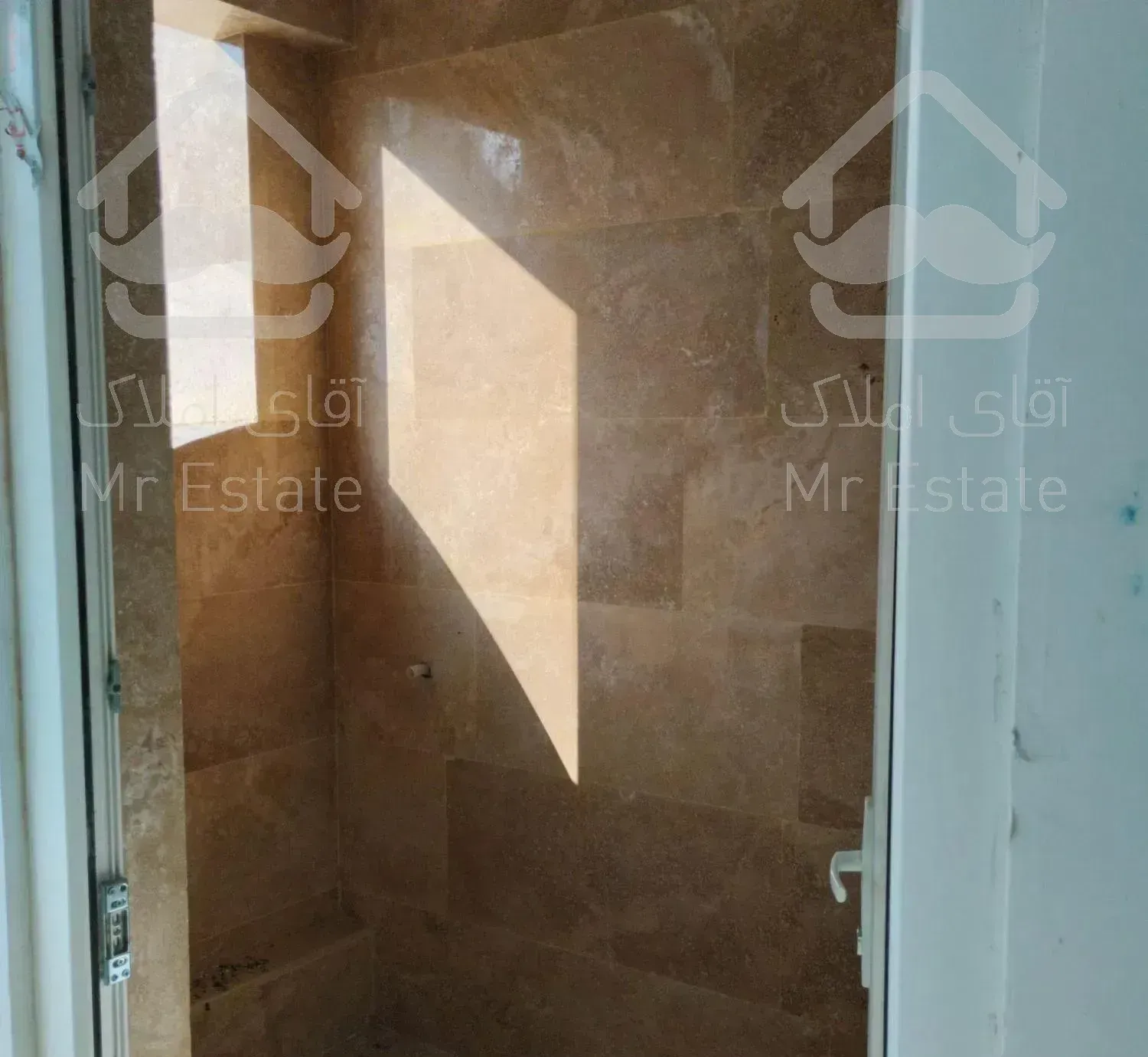 آپارتمان چهارراه گلستان 106متری خشک