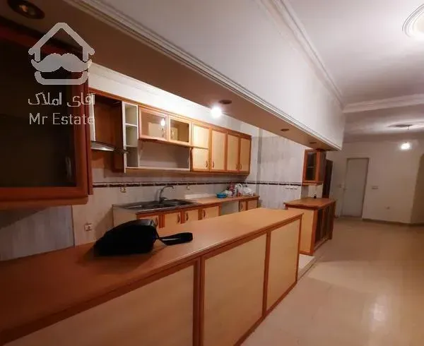 آپارتمان 95 متر دو خوابه (غرق در نور)