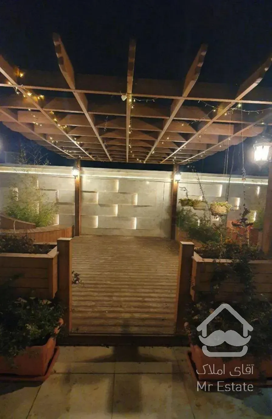 آپارتمان احمد آباد ۲۶۲مترپنت هاوس با ۱۸۰مترتراس