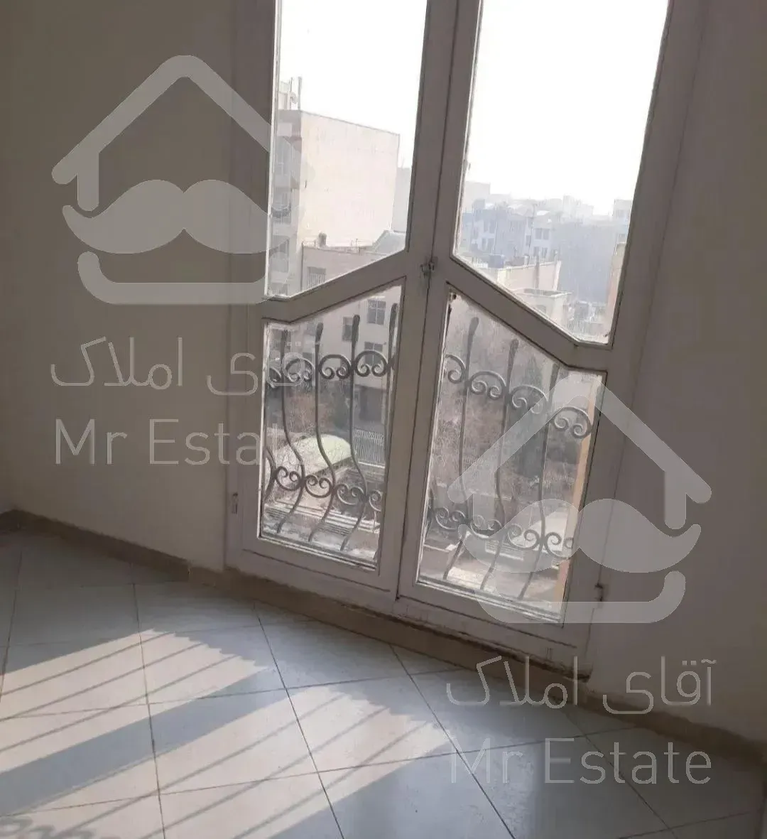 واحد ۱۰۵ متری/۲خواب/بالای کاشانی/تخلیه