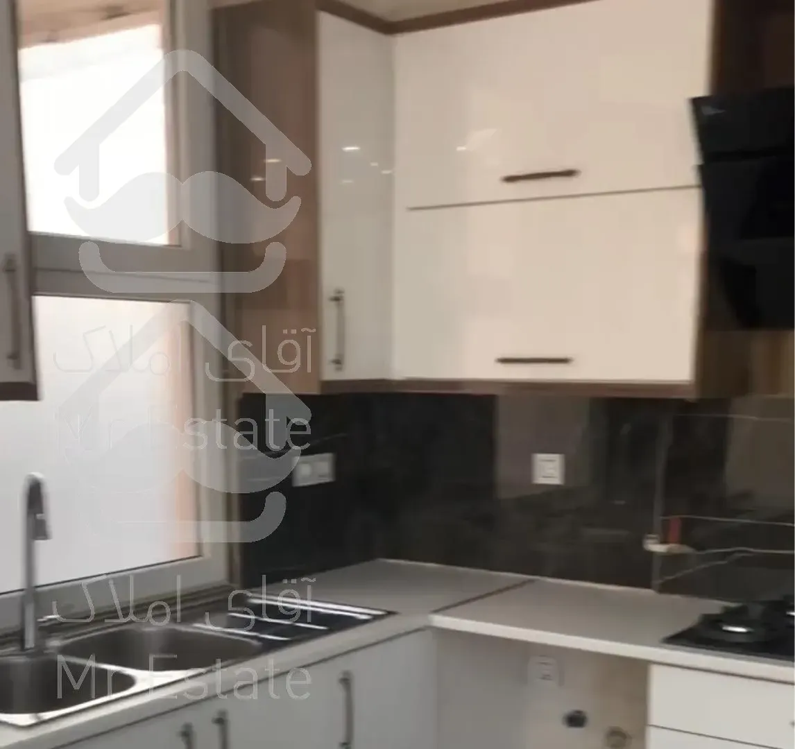 اپارتمان ۱۱۵ متر تکواحدی دیباحی جنوبی