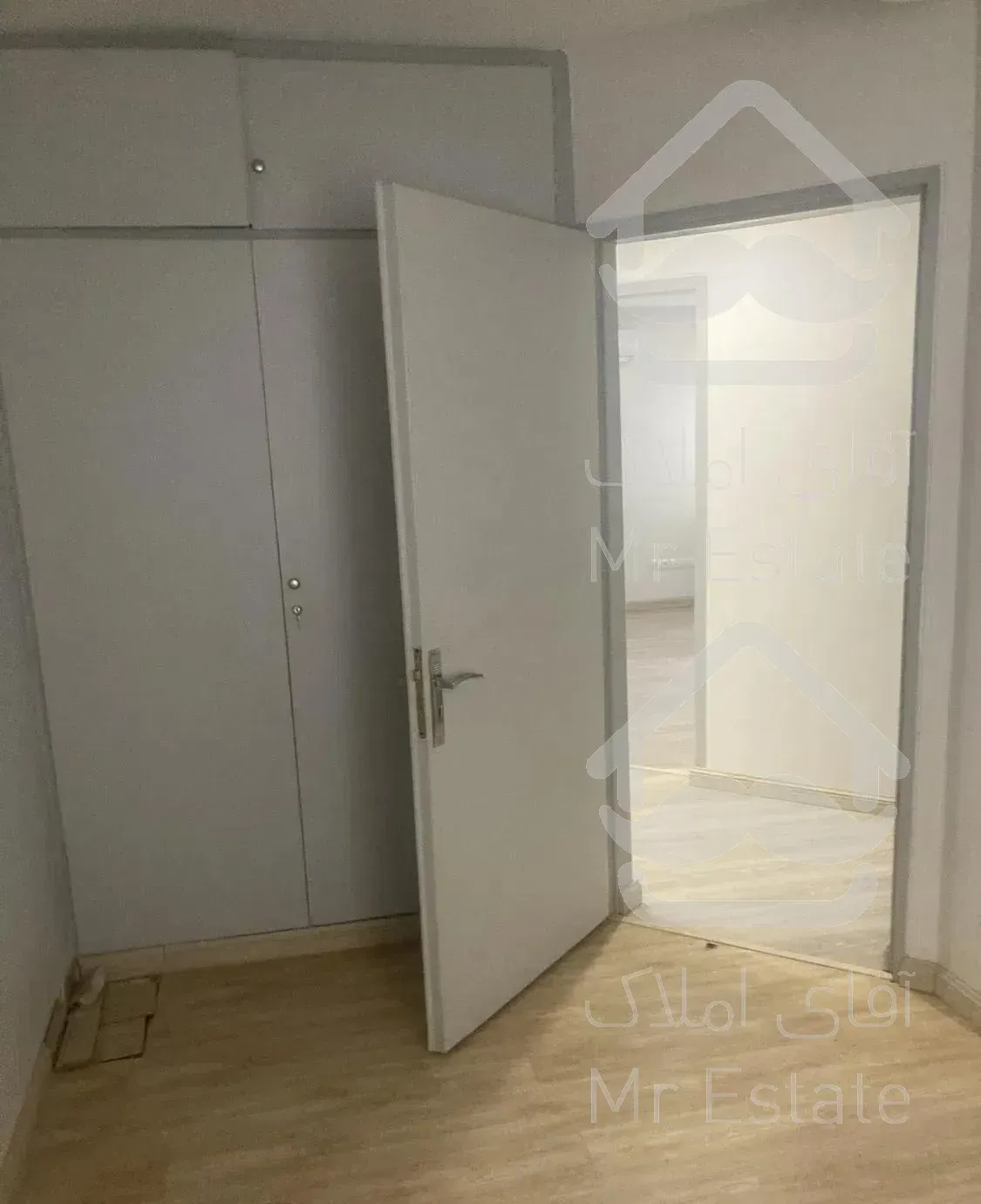 اجاره ۱۴۰ متر آپارتمان مسکونی ولیعصر/ساعی