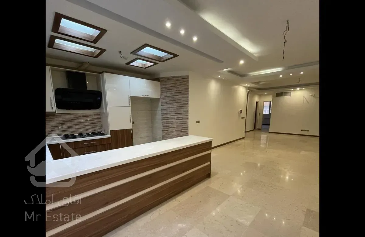 آپارتمان۵ سال ساخت طبقه اول ۱۱۰ متر ۲ خوابه