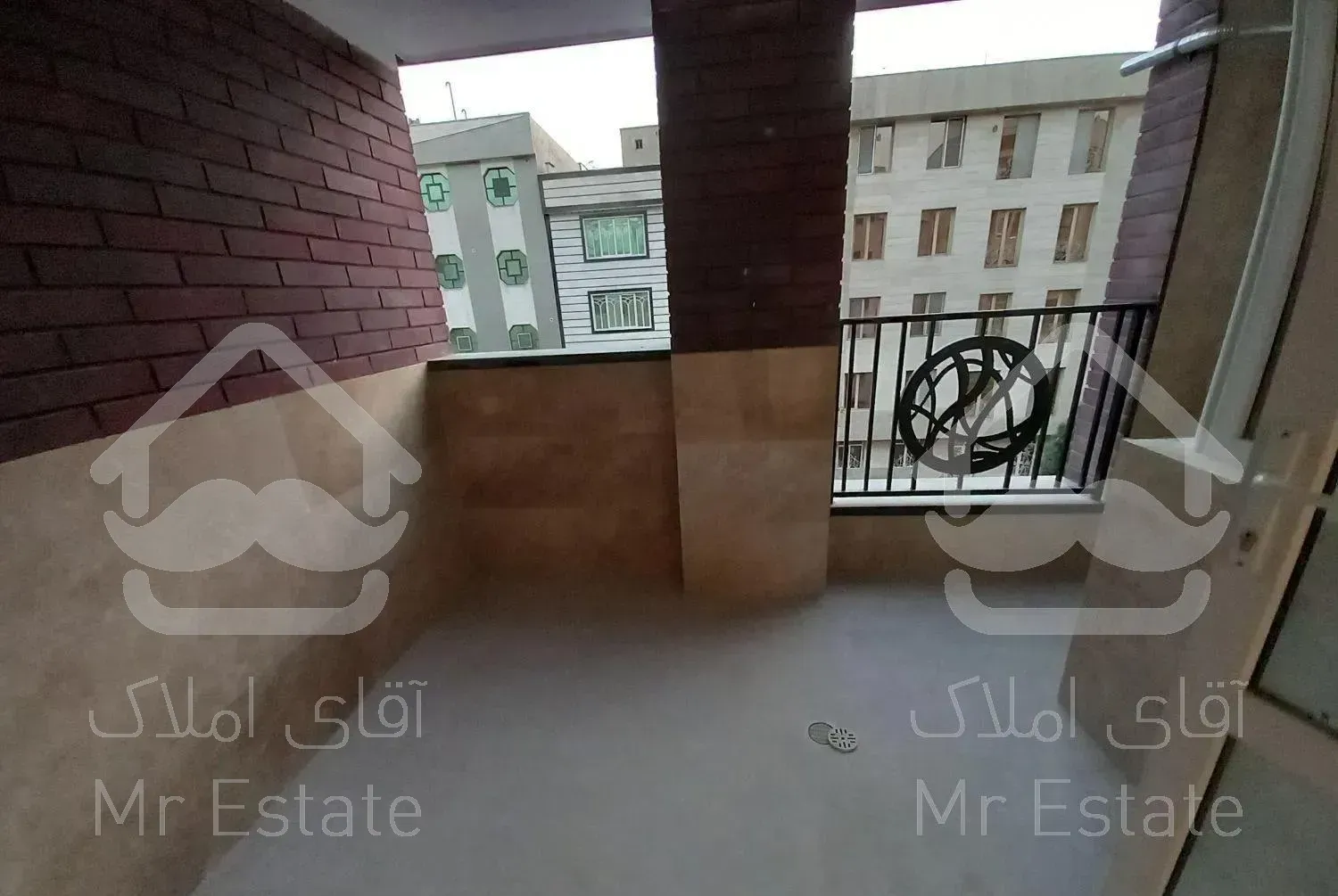 115متر نوساز کلید نخورده فول گلستانهای بلواربیژن