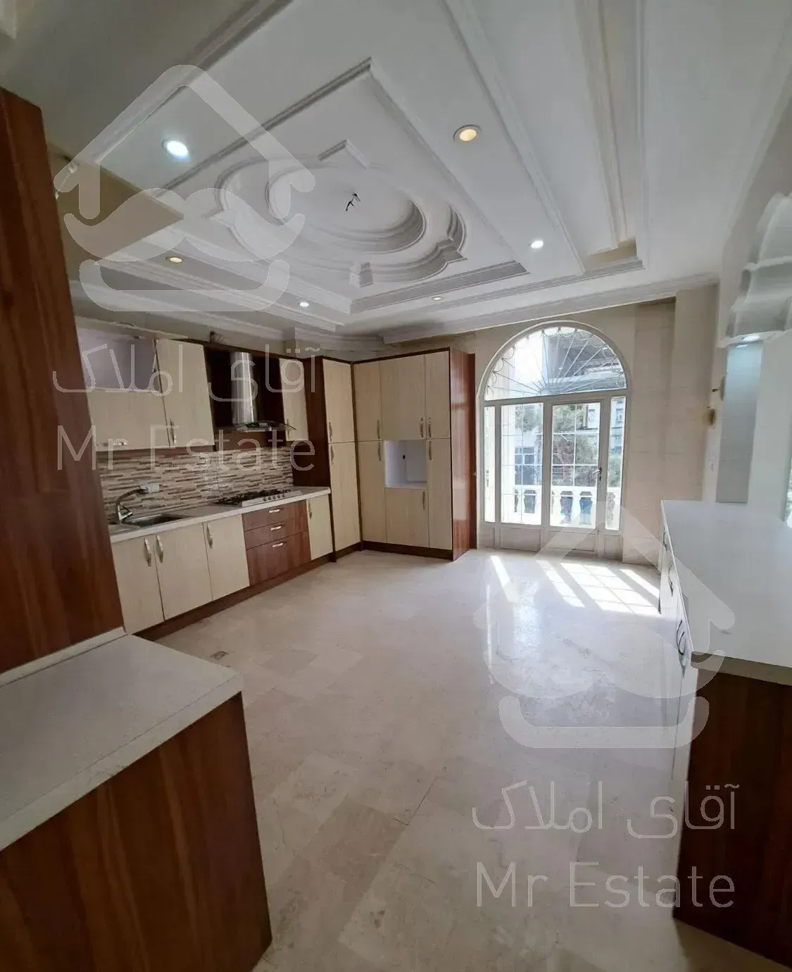 آ پارتمان خیلی تمیز وشیک در کاشانی گلستانها