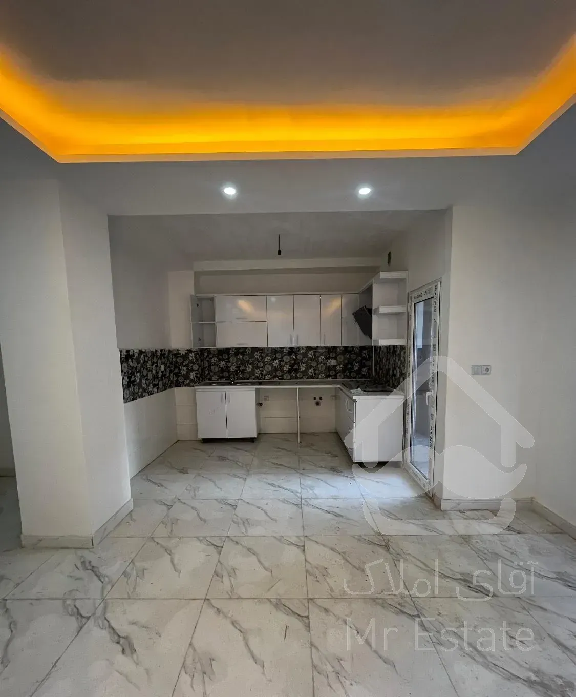 تکواحد ۱۰۰متر فول بلوار انصاری بر اصلی خ ارشاد