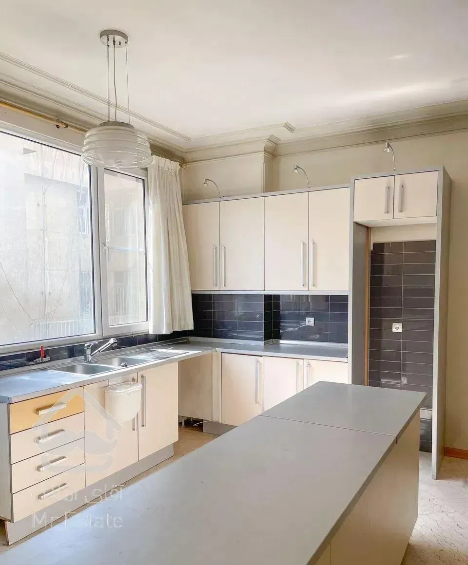 90متر.دو خواب.خ سنایی