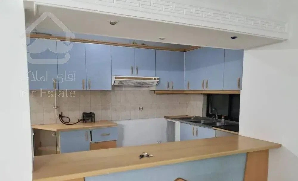 رهن و اجاره در خیابان هراز آفتاب ۶۴ آسمان ۹