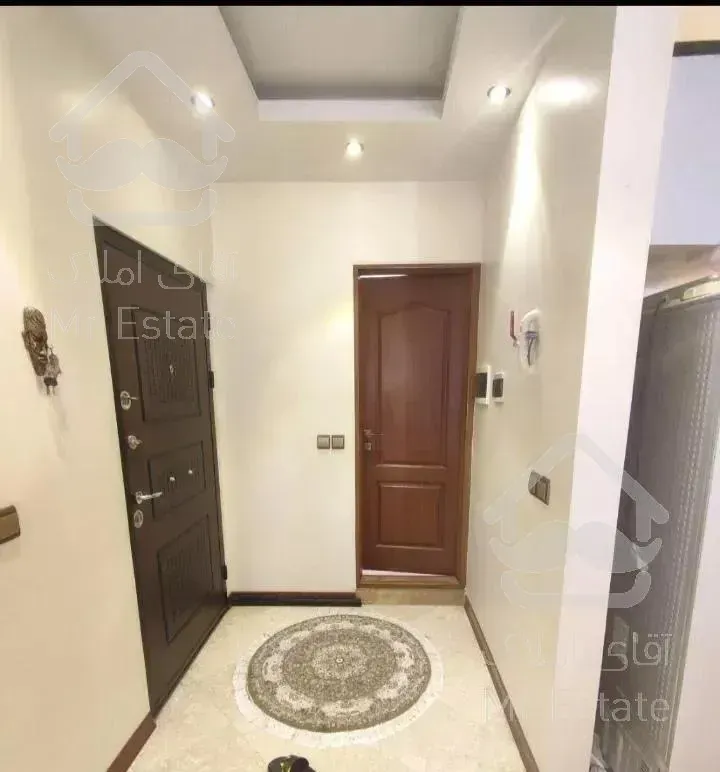 کوى بیمه / فول امکانات / ٨٦ متر / آفتابگیر