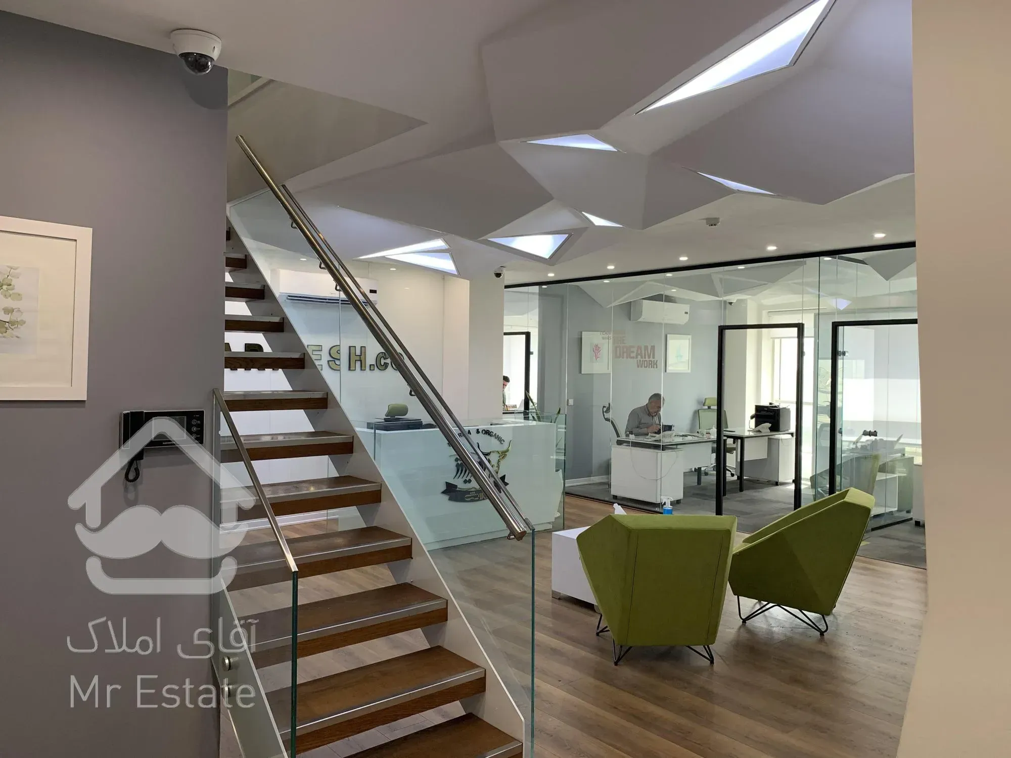 آپارتمان ۳۰۰ متری سند اداری اشرفی اصفهانی