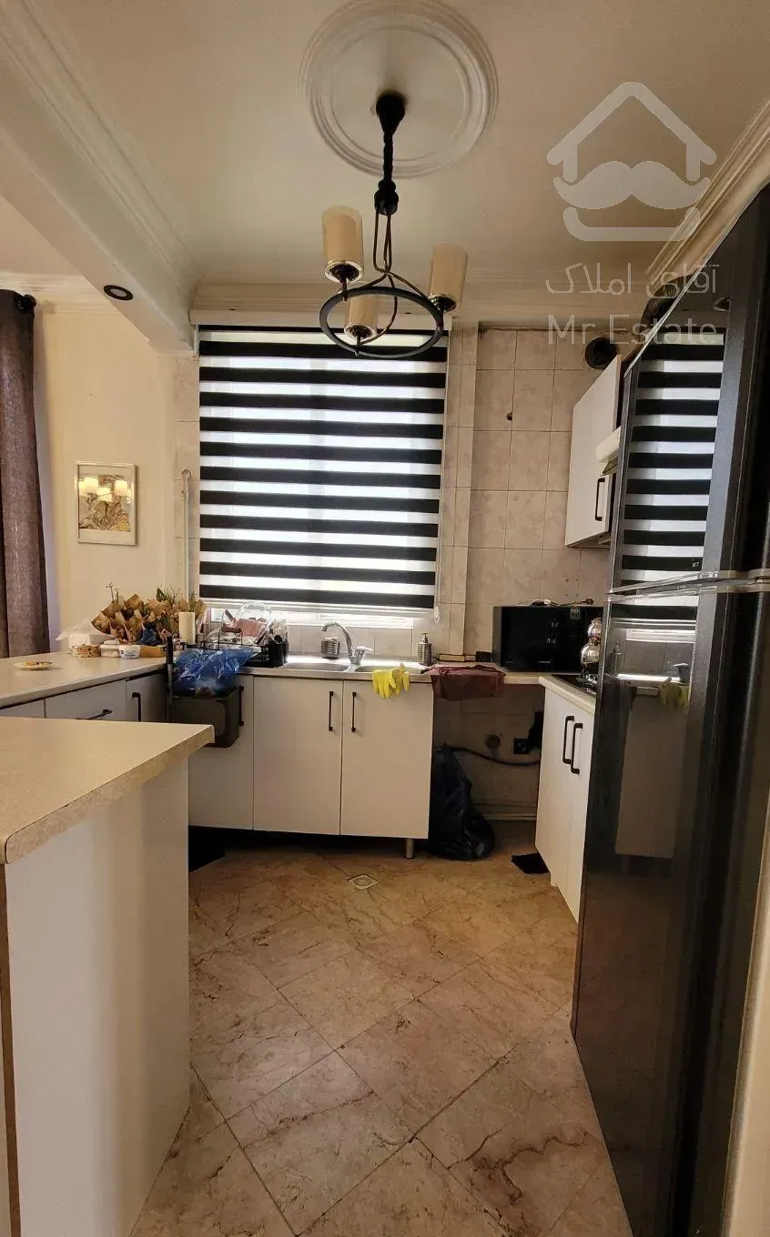 ۶۰ متر ۱ خواب.تکواحدی مشرف بمیدان