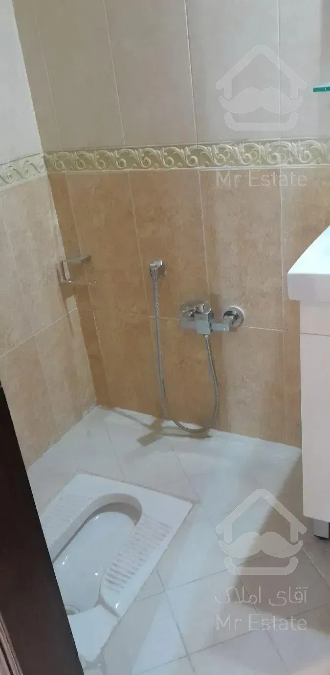 آپارتمان ۱۶۰ متر /۳خوابه /ویو  / برج باغ