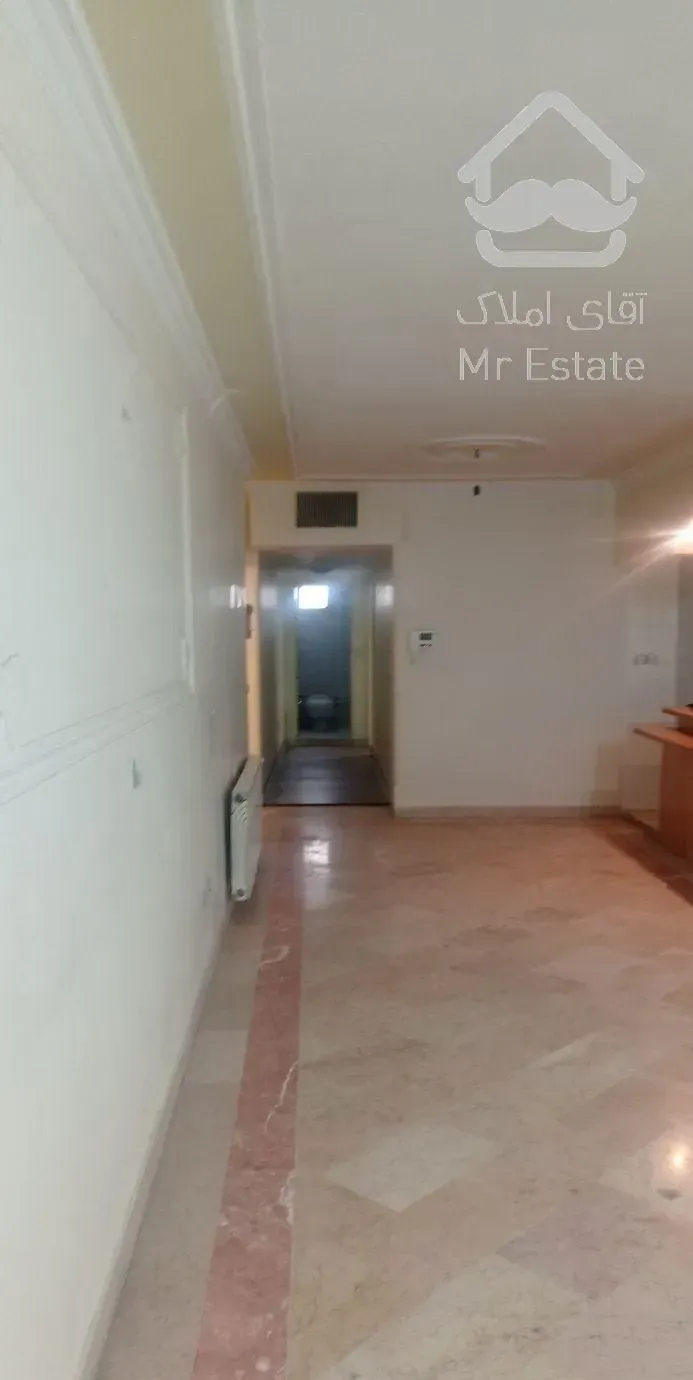 آپارتمان ۱۲۲ متر دو خوابه نقاشی شده تمیز