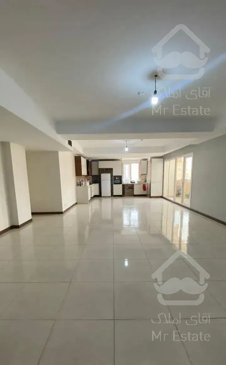 ۱۵۷ متری لابی ۲۴ ساعته سه خوابه همراه حمام مستر