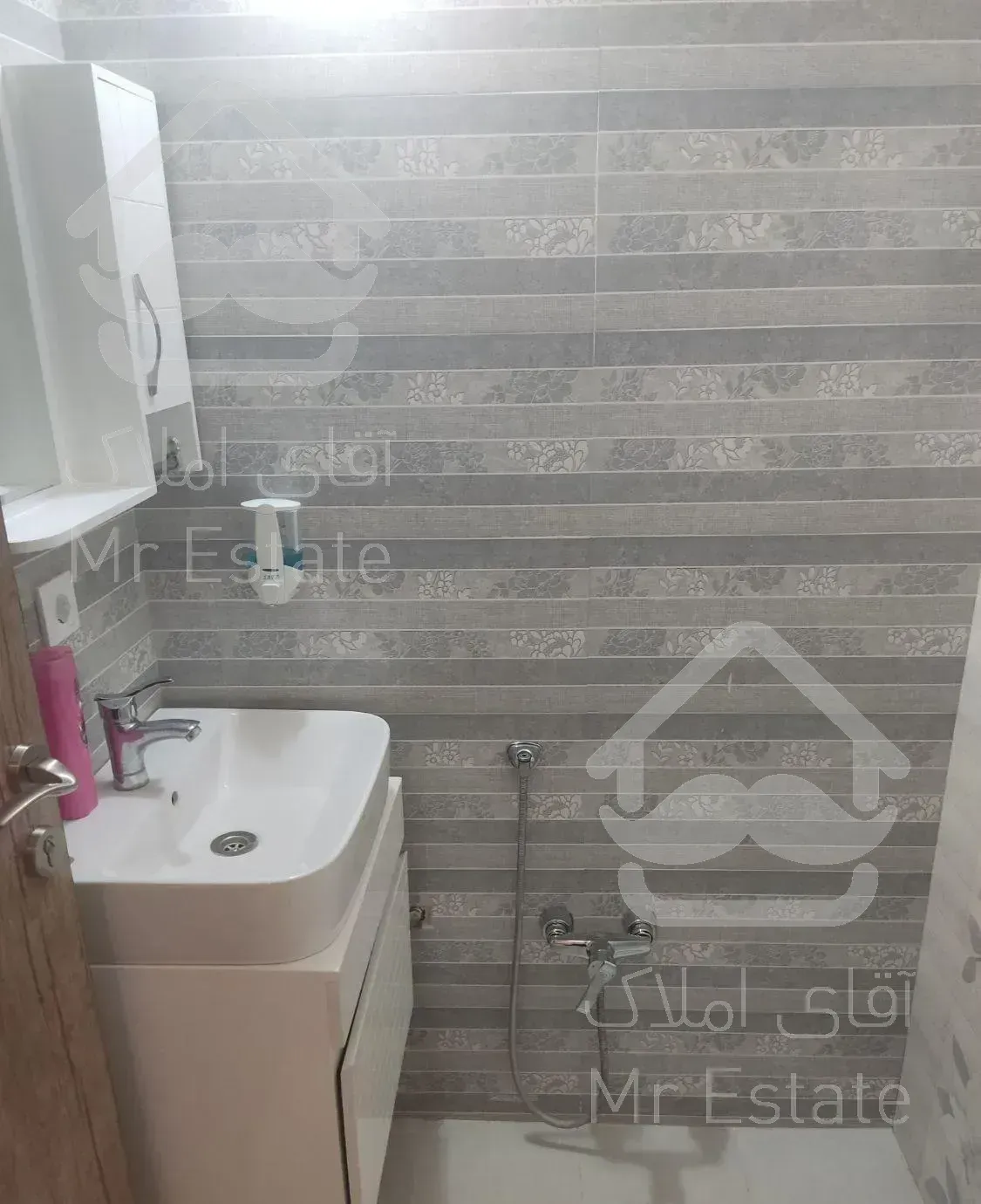 اجاره آپارتمان ۶۱ متری شاهین شمالی