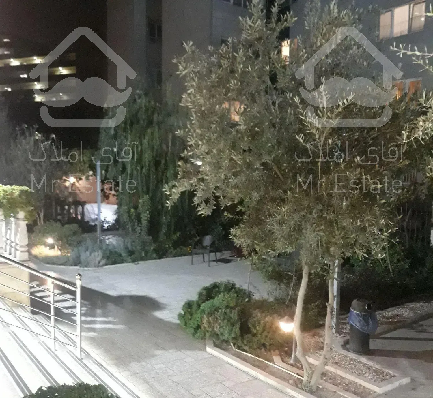 ۹۴ متر ۲ خ فول امکانات در  مجتمع بیمه