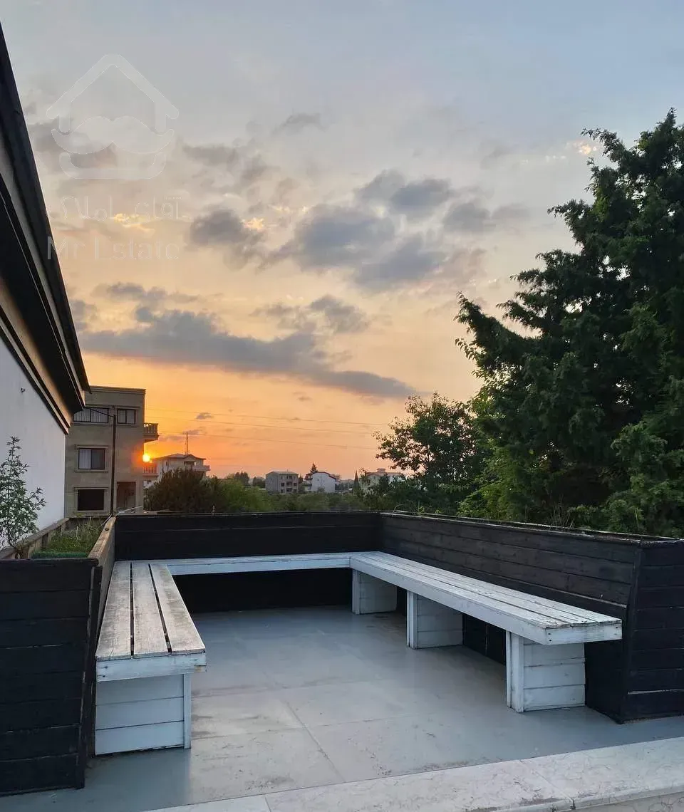 ویلا مدرن مستر400 متر/لتینگان/روف استخر/زیر قیمت